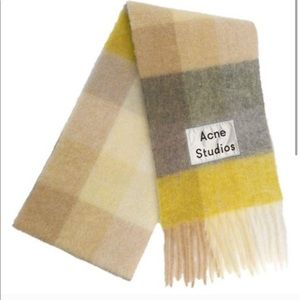 Acne chunky yellow, beige and tan scarf NWOT